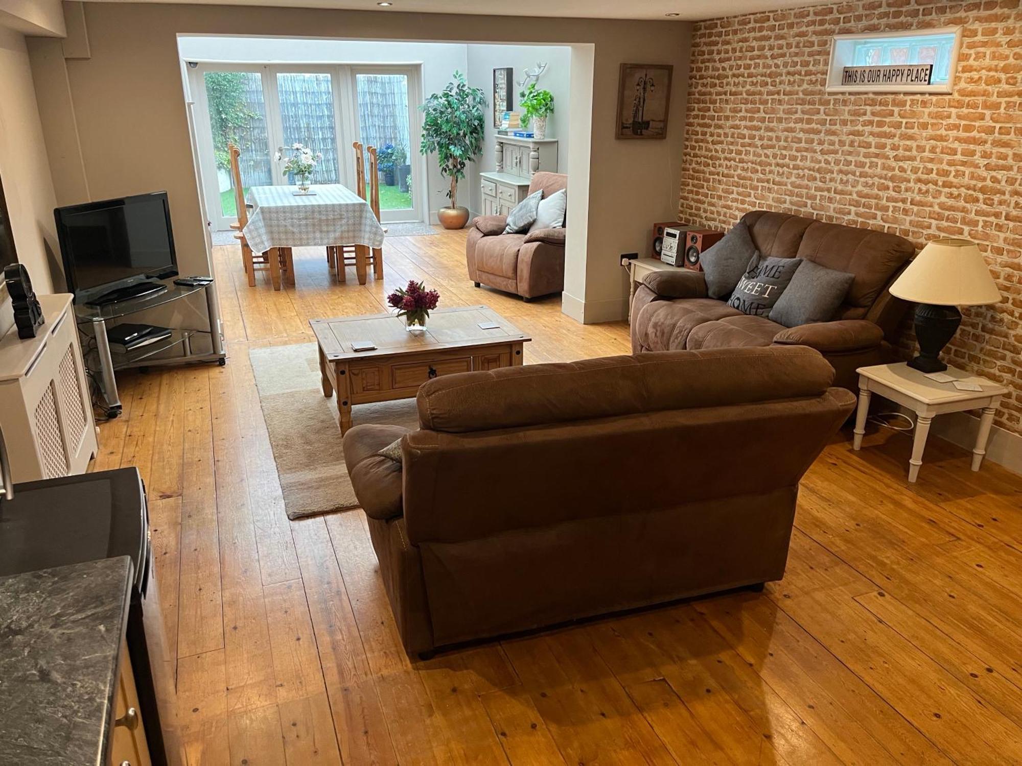 Large 2-Bed House Derbyshire Off Chatsworth Rd Chesterfield Kültér fotó
